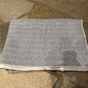 Faherty blanket nwt